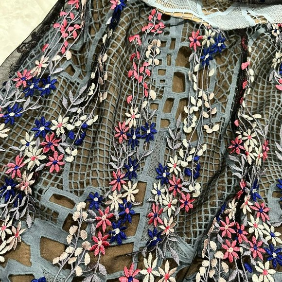 UNBRANDED Women's Floral Vine Embroidered Maxi Sleeveless Overlay Dress Size S - Picture 12 of 15